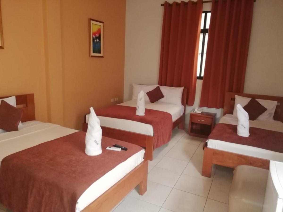 Hostal Huayruro Iquitos Eksteriør bilde