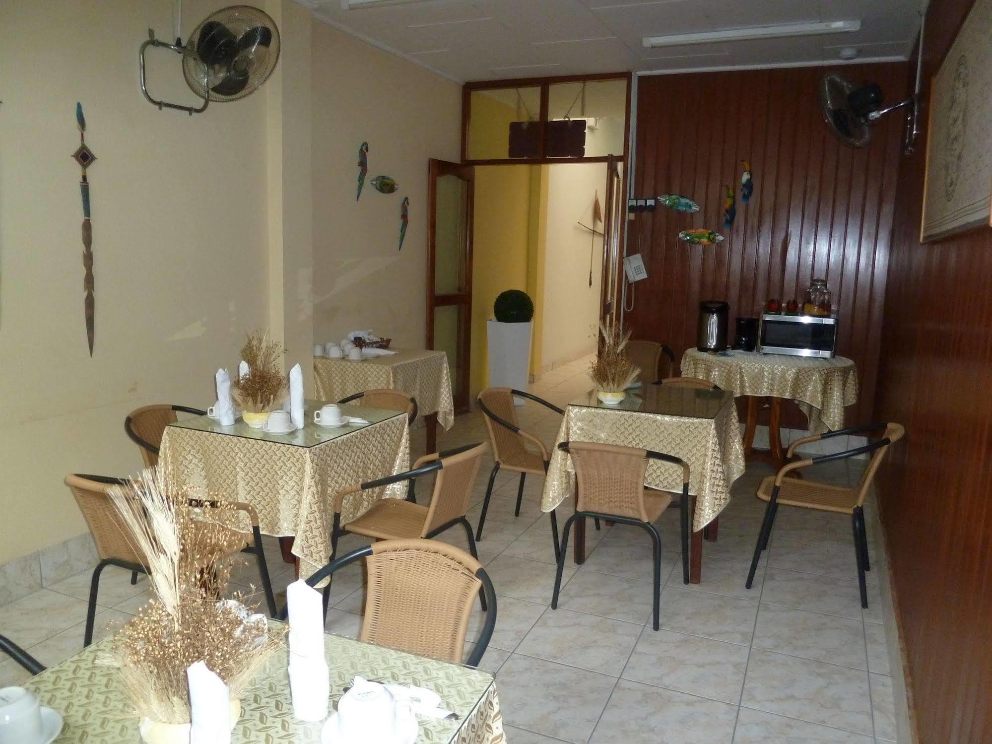 Hostal Huayruro Iquitos Eksteriør bilde